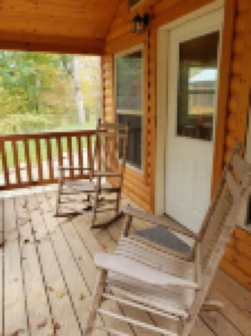 Moose Tracks Cabin with Hot Tub  on screened in porch!