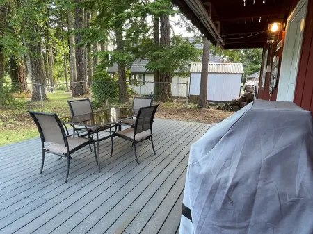Cozy Packwood Cabin With Hiking /Skiing/Golfing Отели рядом с достопримечательностью «La Wis Wis Campground»