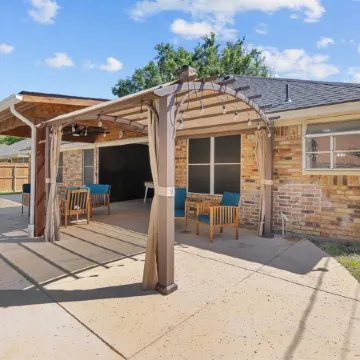 Keller Charm-Near Bear Creek Park & Stadiums,Pool