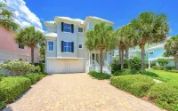 Palm Coast Paradise - 5Br 4BA, Private Pool, 1 Min Walk to Beach, Family Retreat