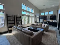 Modern, Spacious Loft in Douglas with Free Parking!