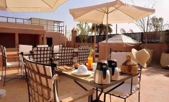 2. Riad Ven..