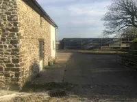 Cosy, quiet space in pretty countryside with access to fields. 20 mins to coast. Hotels near Walnut Farm Glamping - Luxury 6m Geodomes in Devon