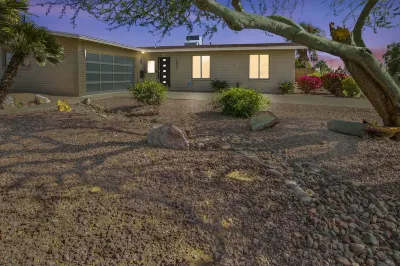 Western House 4 bd with Pool & Fire-pit Close to Suns Arena Hotels near Changing Hands Bookstore