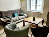 3 Bedroom Private Vacation Home in Morlaix 莫爾萊住宿飯店