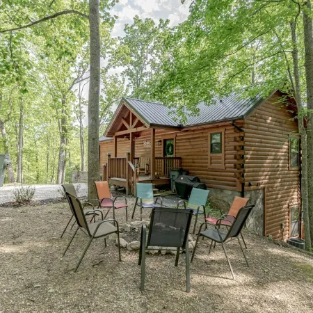 Serendipity Cabin- Relax & Recharge at RRG