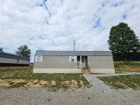 Quaint Cabin - 8 minutes from Ark Encounter!!Country setting, near town!!