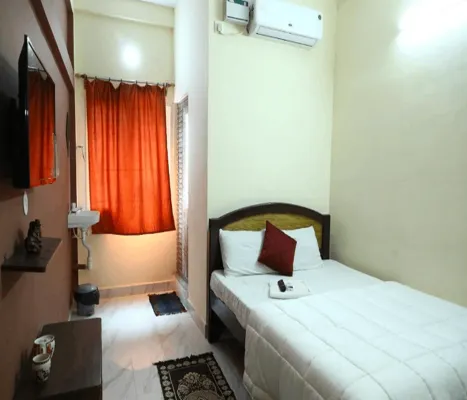 Babu Naidu Residency - 2-Star