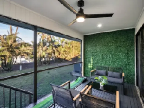 2 Bedroom Home in Fort Myers by Sanibel & Beaches, Private, WiFi, AC, Sleeps 6 Hotels in Iona
