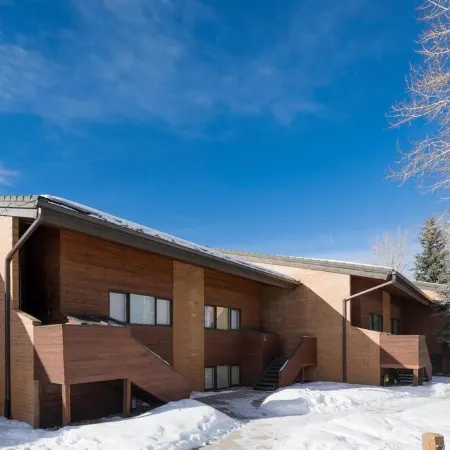 Vail/Beaver Creek Mountain Retreat on Golf Course