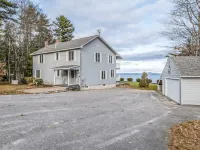 Lakefront Retreat | Sleeps 10 | Private Beach Hotels in Standish