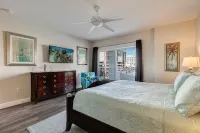 Spacious Waterfront, 3 BR/3 BA, Water Views, Walk to All