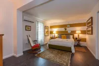 Luxury vacation rental in the heart of Bloomington and the IU campus