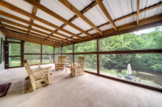 Cottage at the Creek - 4 Bedrooms