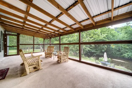 Cottage at the Creek - 4 Bedrooms