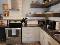 Lucky 13 Retreat – Cozy 2BR Getaway Near Downtown Greenville! Hotels in Dunean