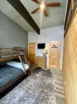 ‘This Must be the Place Ski-in/Ski-out condo with breathtaking views! Hotels near All That