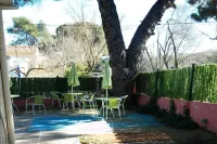 C&H Aravaca Garden - sarapan