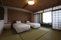 Shirahama Onsen KKR Shirahama Mihamaso Hotels near Adventure World