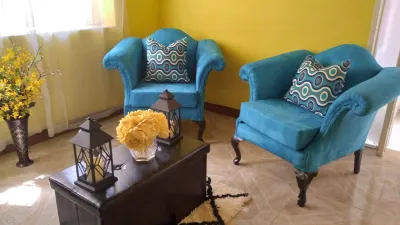 Comfy Kingston Getaway - Private Room with Shared Facilities Hotels in 
