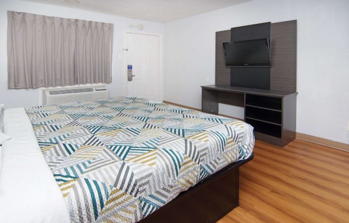Motel 6 Red Oak, TX - Dallas