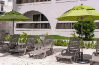Bananas on the Beach Hotels in 