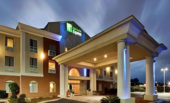 Holiday Inn Express & Suites Thomasville