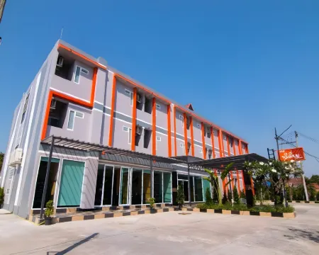 โรงแรม เดอะ พรีเมี่ยมเรสซิเดนซ์ โรงแรมในร้อยเอ็ด