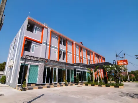高級公寓 鄰近Muang Roi Et Municipal Aquatic Animals Center的酒店