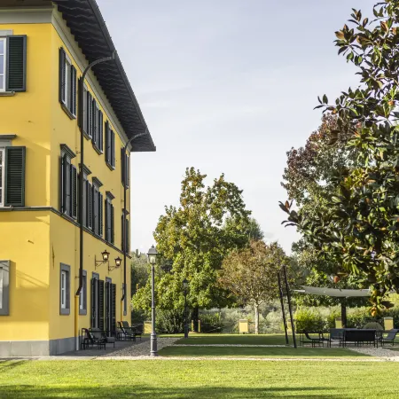 Villa Pacini - Just 1,8 km Outside Lucca Wall - Pool