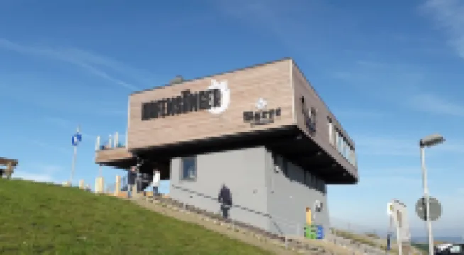 Holiday house near the beach, child-friendly, high quality, Weber grill, WiFi free