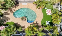 Currimundi Hotel Motel - Pools
