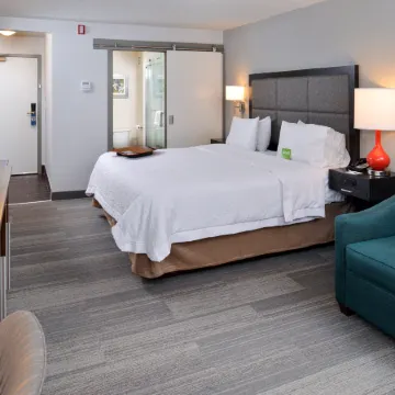 Hampton Inn & Suites by Hilton Calgary-University Northwest