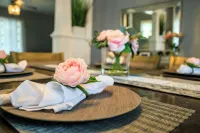 Charming 3-Bedroom Retreat, Off Street Parking, and WiFI