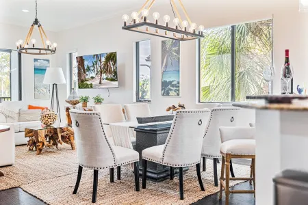 Stunning 3 bedroom Oasis, quiet and great location in world-class resort!