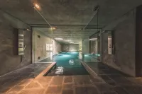 Be House Suites & Spa - piscine