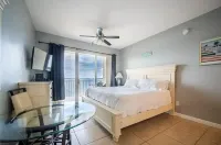 Waterfront Studio Condo by Madeira Beach