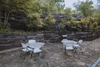 7,000 Sqft At 'The Columns' Estate In South Tulsa