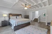 Sunrise@Sunset- 4BR/2BA home, with gameroom, large backyard & covered back porch