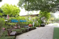 Villa Wanida Garden Resort Hotels in Nong Prue
