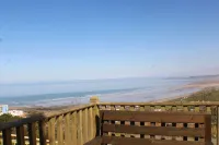 Old Saltys Cottage in Westward Ho with stunning sea views