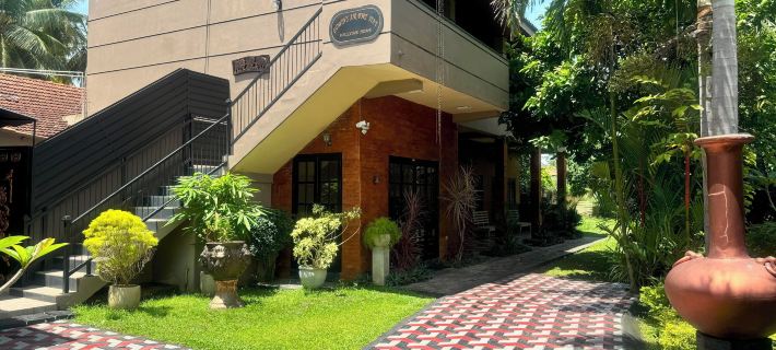 Edwin's Airport Garden Hotels in Negombo