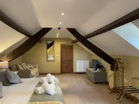 The Plough B&B Hotels in Shipton
