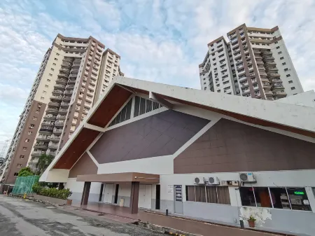 Ampang Hilir KL City Boutique Residence Отели рядом с достопримечательностью «myBatik - Canting and Coloring»