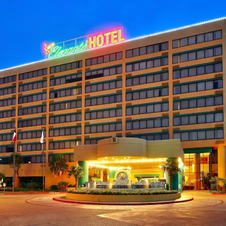 Mcm Eleganté Hotel & Conference Center