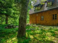 Yeti Cabin Hotels in Poljanak