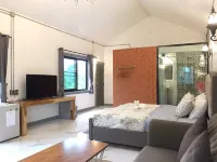 Home Ayutthaya Hotels near معبد وات شايواتثانارام
