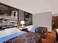 Super 8 by Wyndham Fayetteville Hotels in Washington County