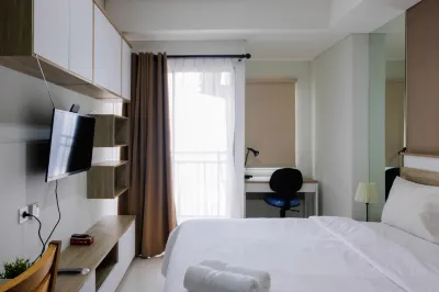 Simply Minimalist Studio Apartment at Springwood Residence Hotell i Panunggangan