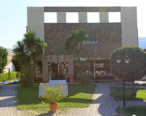 Al Bon Park Hotels in Berat